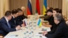 За словами міністра МЗС України Дмитра Кулеби, українська делегація зайняла на переговорах з Росією сильну позицію і від своїх вимог не відмовляється