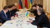 «Договору про дружбу не буде»: Подоляк пояснив, як може виглядати двостороння угода між Україною та Росією