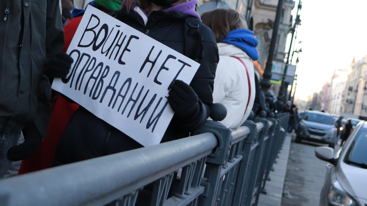 Спасибо, что не убили»: активист из Крыма рассказал о визите ФСБ из-за слов  «Нет войне»