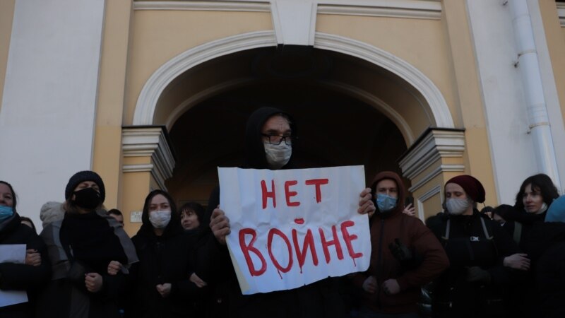 Русия юристлары Украинада сугышка каршы ачык хат чыгарды