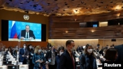 Участники конференции по безопасности в Женеве демонстративно покидают зал заседаний во время выступления главы МИД России Сергея Лаврова 
