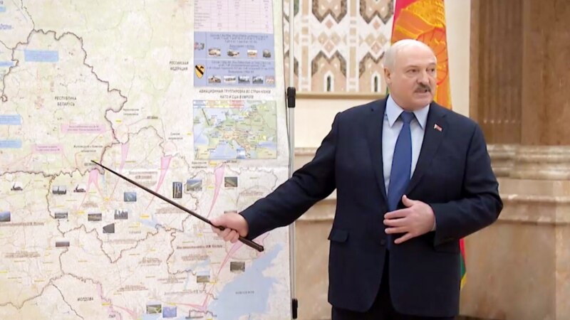Лукашенко заявил о «войне Запада» и разговоре с Путиным о том, откуда якобы готовится нападение
