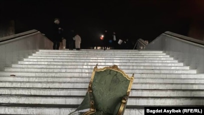 Порно әпке бейкүнә