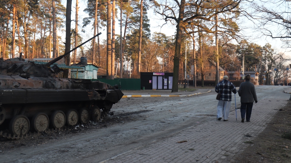 Зеленський створив селищну військову адміністрацію під Києвом – указ