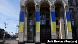 Українська влада заявляє, що Київ для російських військ зараз є однією з найбільших мішеней