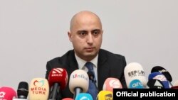Emin Əmrullayev