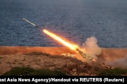 Очередные военные учения в Иране, на этот раз под названием "Великий пророк - 17". 12 декабря 2021 года