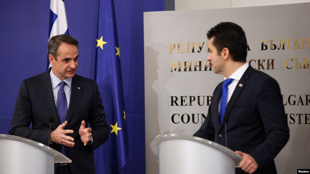 Премиерът на Гърция Кириакос Мицотакис и българският му колега Кирил Петков. София, 20 декември 2021 г.