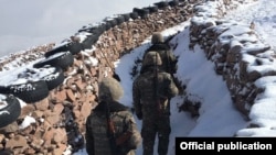 Armenia - Armenian soldiers take up positions on the border with Azerbaijan, December 20, 2020.