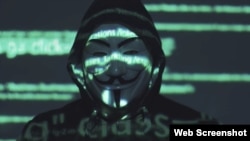 Anonymous хакерлер тобу символ катары тутунган Гай Фокстун жүзүн чагылдырган беткап.