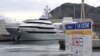 Vasul de croazieră Amore Vero al lui Igor Sechin, director executiv la Rosneft, a fost confiscat pe 3 martie= de autoritățile franceze.