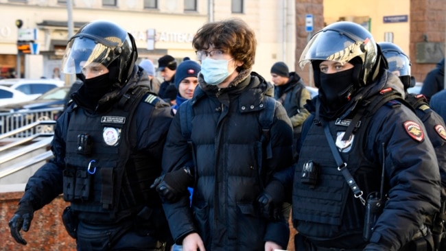 Protesta në Rusi kundër luftës në Ukrainë Protesta në Rusi kundër luftës në Ukrainë