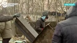 Как в Киеве делают противотанковые ежи