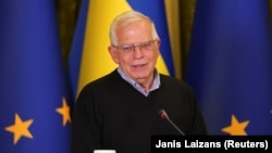 Shefi i diplomacisë së BE-së, Josep Borrell, gjatë vizitës në Kiev të Ukrainës më 8 prill 2022.