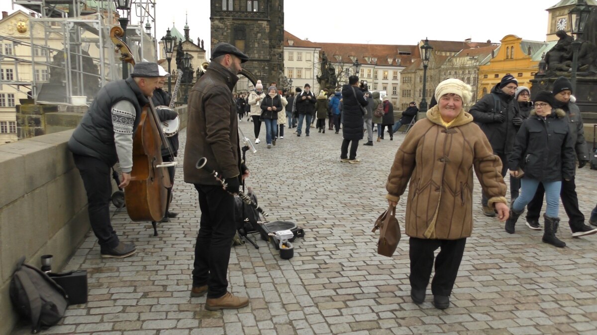 a-ukrainian-grandmother-s-first-trip-abroad