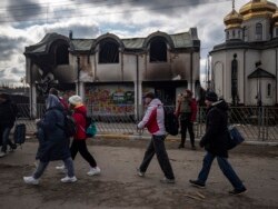 Evakuimet e civilëve në Irpin më 9 mars 2022.