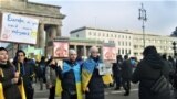 Protest la Berlin împotriva războiului purtat de Vladimir Putin în Ucraina.