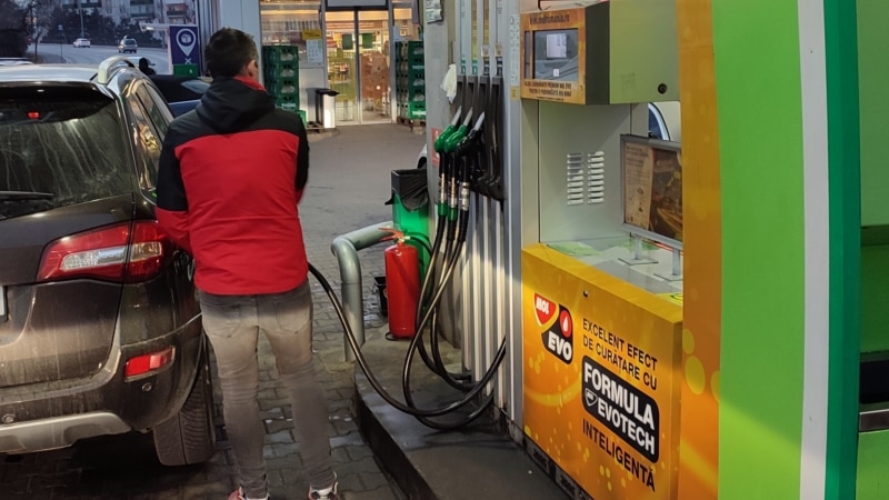 Guvernul intervine de urgență pe piața carburanților și anunță plafonarea adaosurilor comerciale și restricții la export