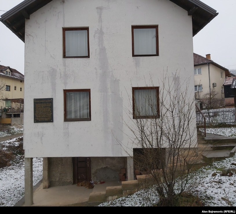 Pioneer street house, Visegrad, a place of the murder od Bosniaks during the war before/after project 30 years of war