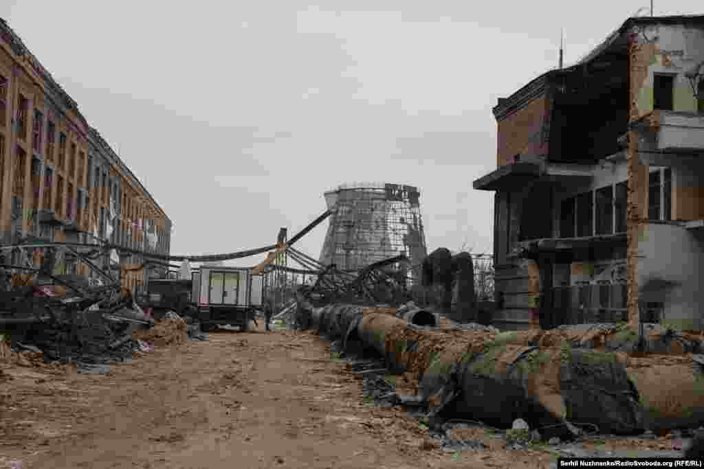 Руйнування на Дарницькій ТЕЦ після російських атак