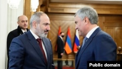 Прем’єр-міністр Вірменії Нікол Пашинян та голова російської Державної думи В’ячеслав Володін, 2022 рік