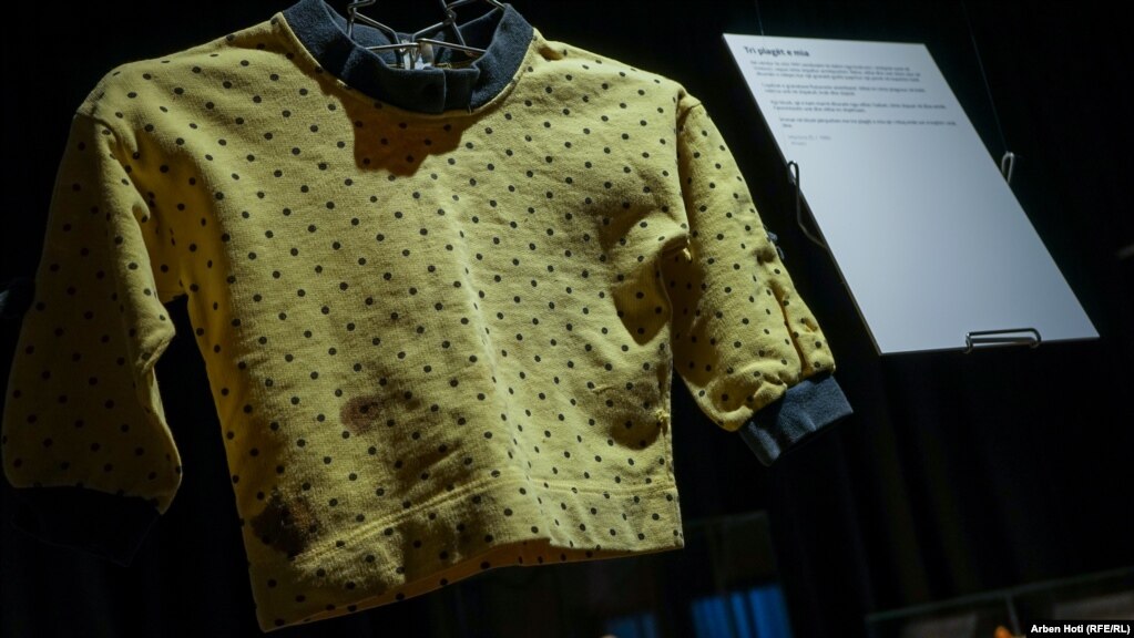 Bluza që kishte veshur Martina nga Kroacia gjatë luftës në vitin 1991.