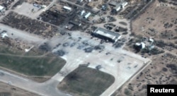 Знищена російська авіація на Херсонському аеродромі 16 березня 2022-го. Знімок з супутника