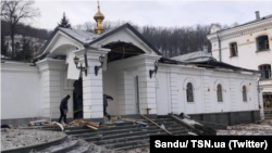 Святогорська лавра після обстрілу російськими військовими. Святогірськ, Донеччина, 13 березня 2022 року