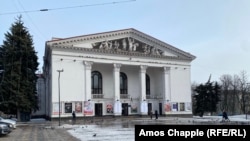 Teatrul din Mariupol, 1 februarie 2022