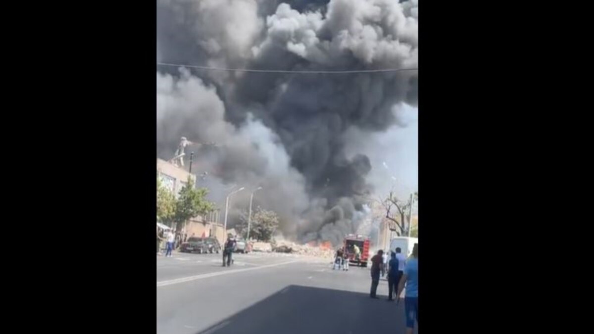 у Єревані в торговельному центрі стався вибух, є постраждалі