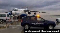 Reprezentanții Poliției de Frontieră afirmă că au identificat un fost mercenar Wagner în fluxul de călători sosiți pe Aeroportul Internațional Chișinău.