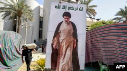 تصویری از مقتدی صدر روحانی شناخته شده عراق