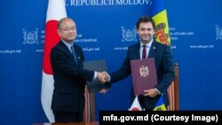 Ambasadorul japoniei în R.Moldova, Katayama Yoshihir și ministrul afacerilor externe și integrării europene, Nicu Popescu