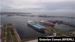 Portul Constanța face parte din coridoarele de solidaritate create de Comisia Europeană pentru exportul mărfurilor ucrainene, după ce Rusia a invadat Ucraina și i-a blocat porturile. 