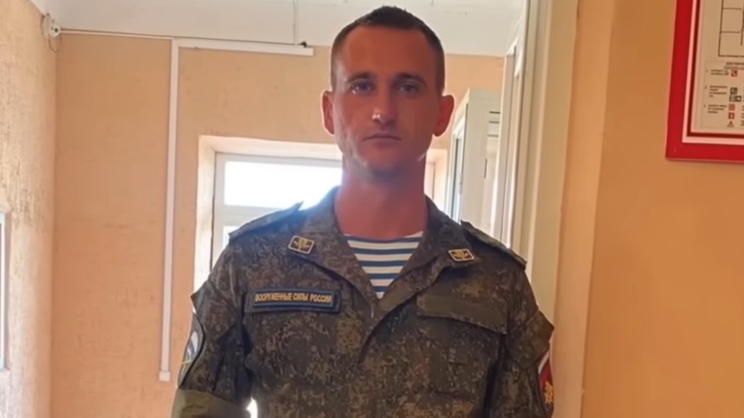 Russian Paratrooper Who Condemned War In Ukraine Arrives To Seek Asylum In  France