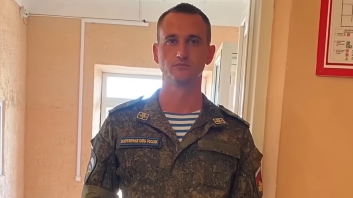 Russian Paratrooper Who Condemned War In Ukraine Flees Country picture