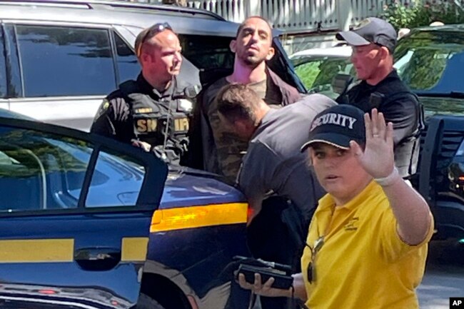 Поліція затримала підозрюваного в нападі, проте йому наразі не висунули звинувачень