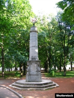 A monument to soldiers who fell during World War II in Narva, a northeastern town on the border with Russia.