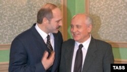 Аляксандар Лукашэнка і Міхаіл Гарбачоў