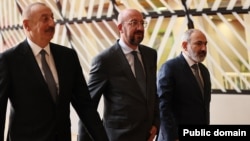 EU Council President Charles Michel meets with Armenian Prime Minister Nikol Pashinian (right) and Azerbaijani President Ilham Aliyev (left) in Brussels in 2022.