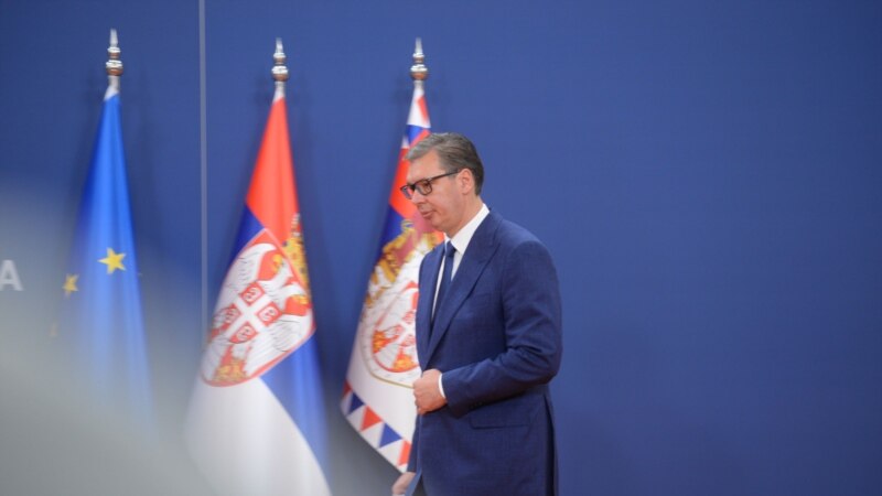 Vuçiq pretendon se Kosova “fshehurazi po merr veriun“