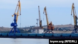 Russia uses Rostov grain carriers to export appropriated Ukrainian grain through the ports of occupied Crimea.