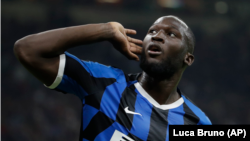 Romelu Lukaku, az Internazionale belga csatára az AC Milan elleni gólja után, 2019. október 22-én