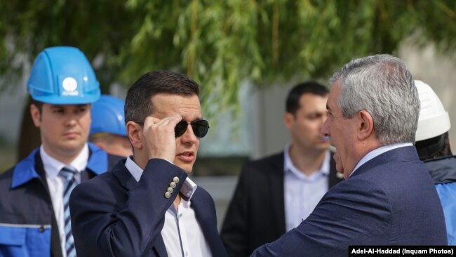 În activitatea de vicepremier, Sorin Grindeanu este ajutat de doi colegi care nu au mai prins mandat de parlamentar. La Transporturi, are alți 7 secretari de stat.