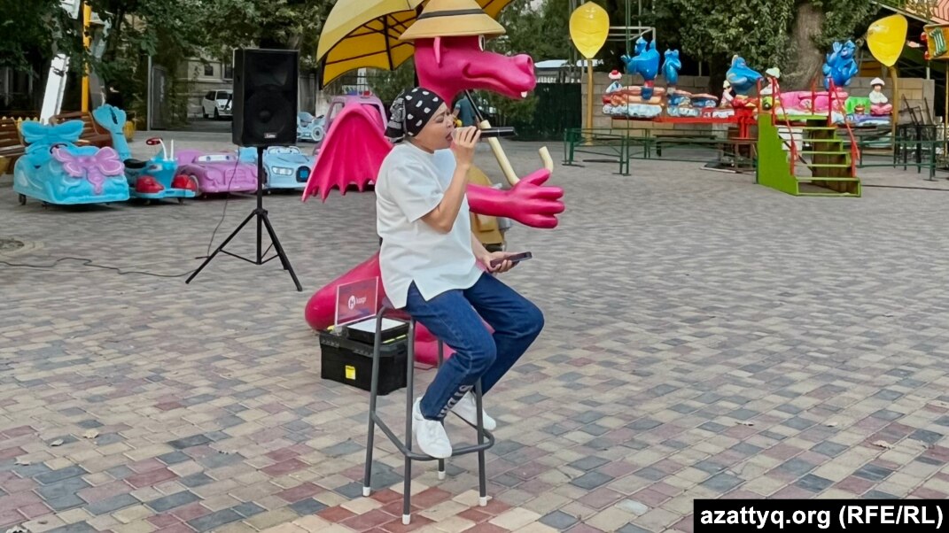 Мен көшеде бір орыс әйелді көтеріп алдым