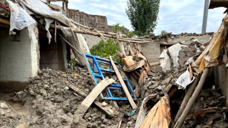 The Taliban say that 4 civilians were killed by gunfire in Pakistan's Lauri Far Khost