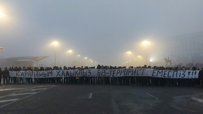 Токаев Январь окуясындагы “20 миң террорчу” тууралуу айтканын түшүндүрдү