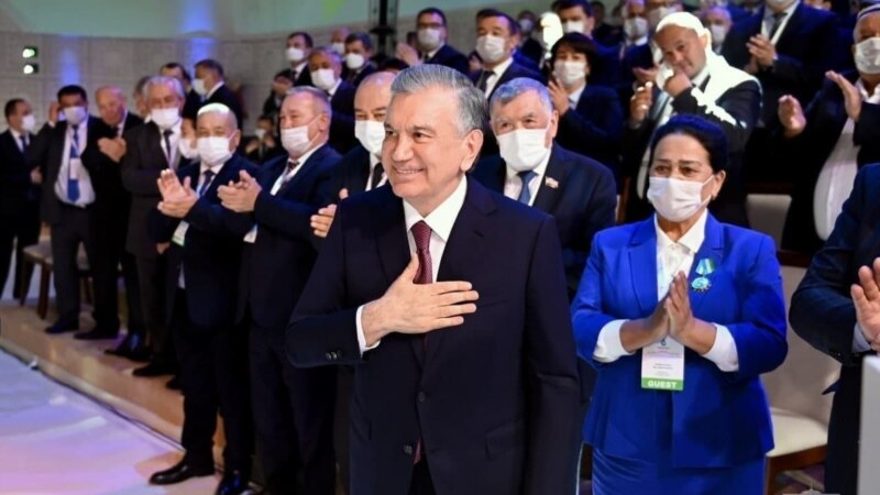 Uzbek Parliament's Upper Chamber Approves Bill On New Constitution, Opens Path For Mirziyoev's Third Term