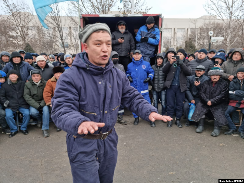 A man addresses a protest outside the mayor&#39;s office in Aqtau on January 5.&nbsp;