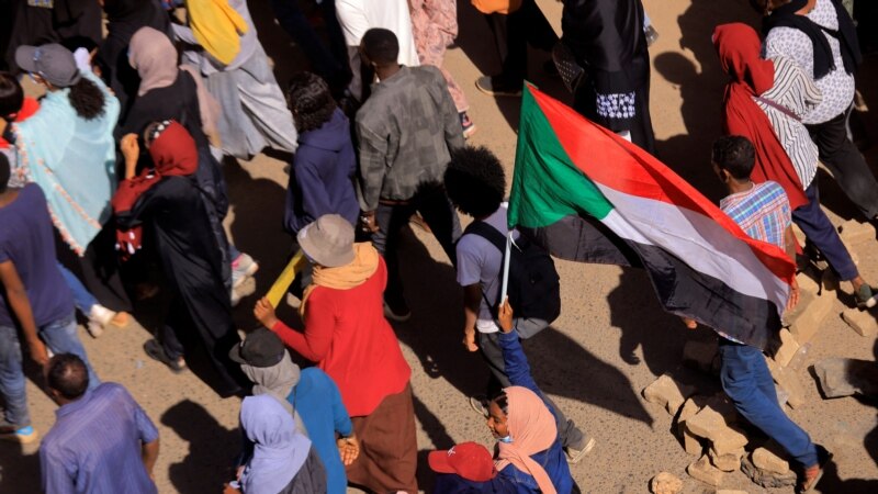 Nakon ostavke premijera u Sudanu, SAD pozivaju na civilnu upravu